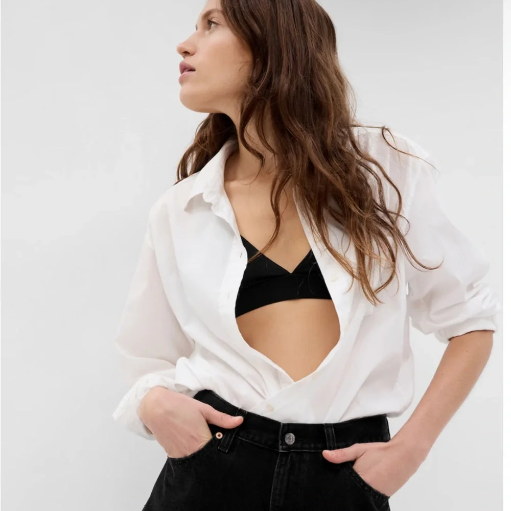 GAP Size 33 4" Low Rise Stride Denim Shorts “Black” - Picture 6 of 10